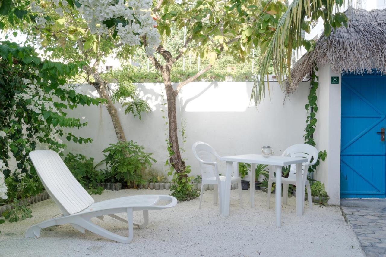 Palm Gate Maldives Hotel Thulusdhoo Buitenkant foto