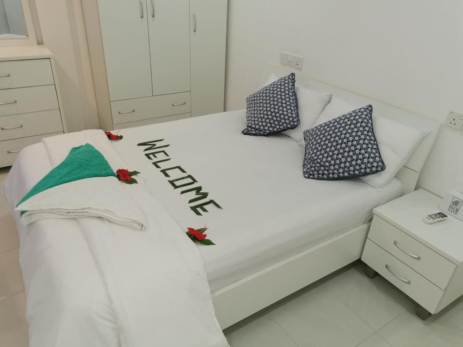 Palm Gate Maldives Hotel Thulusdhoo Buitenkant foto